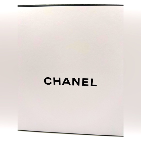 Chanel EMPTY Square Gift Box Black & White 8.8x8.8x4 in - Picture 7 of 10